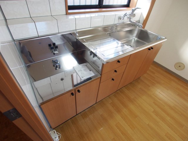 キッチン　※同じ間取りの別部屋のお写真です※