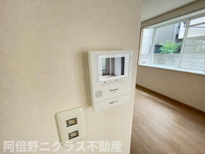 セキュリティ　内装は別部屋の参考写真です。