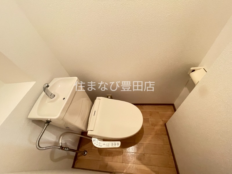 トイレ　同型タイプ