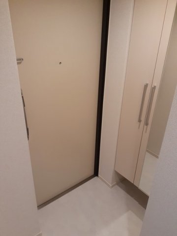 玄関　明るい玄関です
