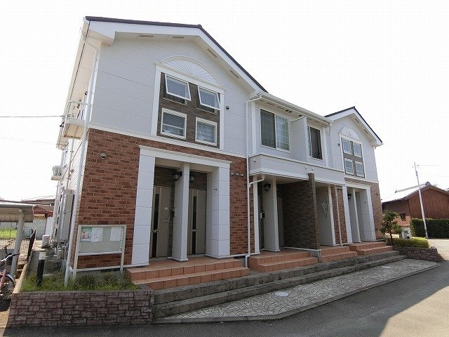 建物外観　落ち着いた雰囲気の外観です