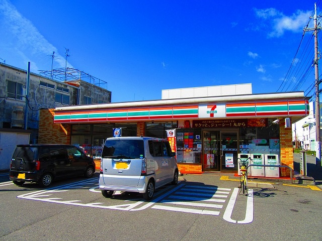 コンビニ　セブンイレブン大阪田川3丁目店（コンビニ）まで269m