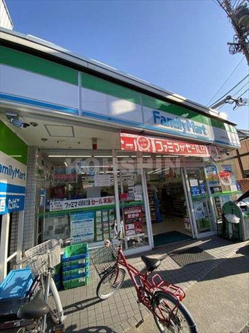 コンビニ　ファミリーマート（コンビニ）まで454m