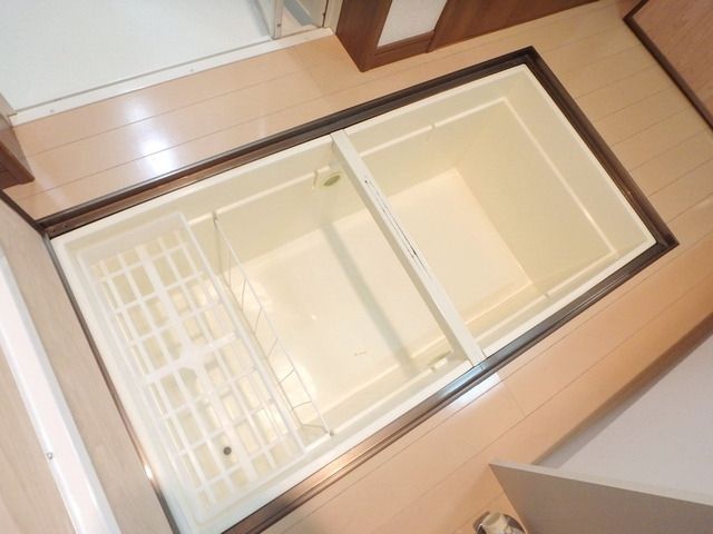 その他設備　★大きな床下収納があります★