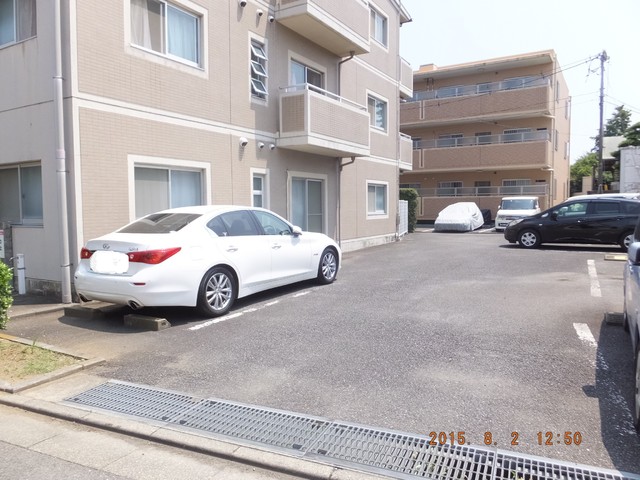 駐車場　駐車場（要空き確認）