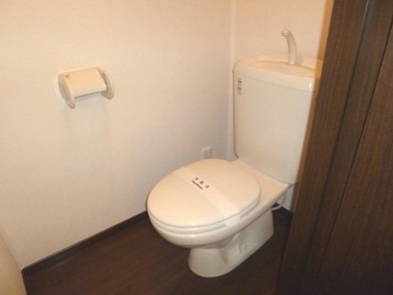 トイレ　同建物の別部屋の写真♪