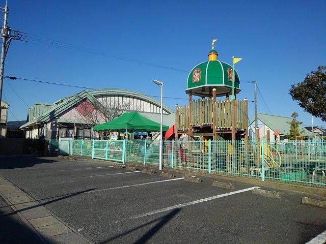 幼稚園・保育園　丸の内こども園（幼稚園・保育園）まで330m