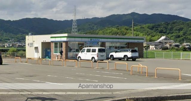 コンビニ　ファミリーマート大西脇店（コンビニ）まで1614m