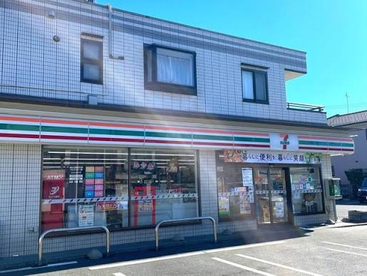 コンビニ　セブンイレブン柏中新宿店（コンビニ）まで375m