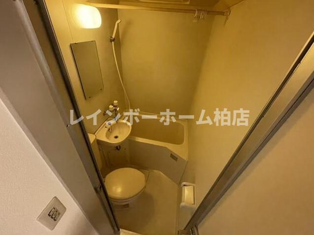 バス・シャワールーム　※別部屋参考写真。
