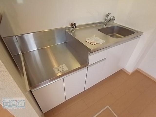 キッチン　ローソン玉津高津橋店まで650m