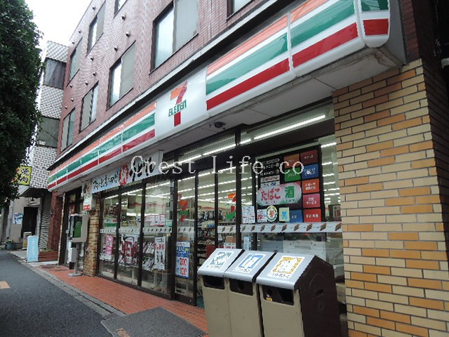 コンビニ　セブンイレブン牛込北町店（コンビニ）まで223m