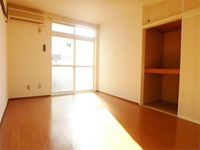 その他部屋・スペース　陽の差し込む明るいお部屋
