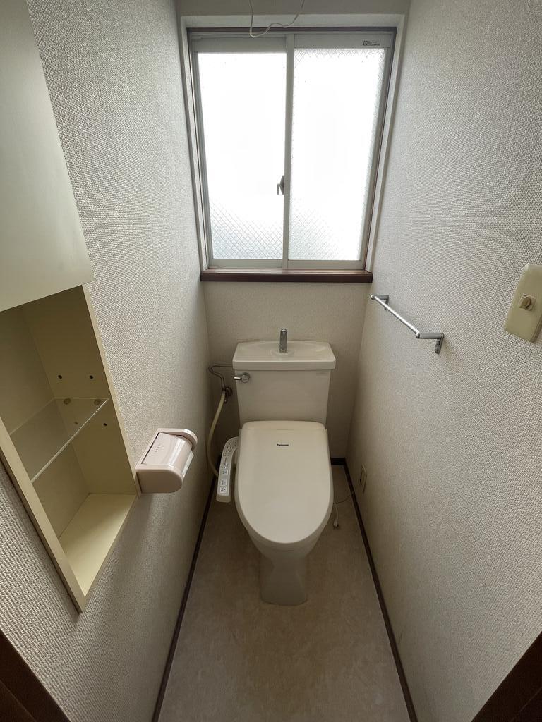 中村アパートのトイレ写真