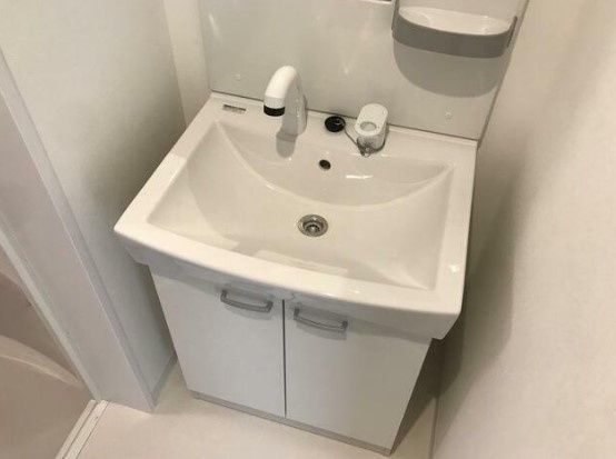 洗面設備　別部屋参照写真