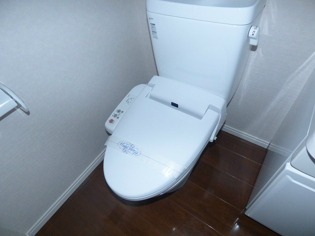 トイレ　ウォシュレット☆