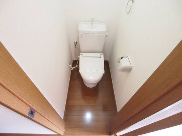 トイレ　落ち着いた空間のトイレ　※別部屋参考