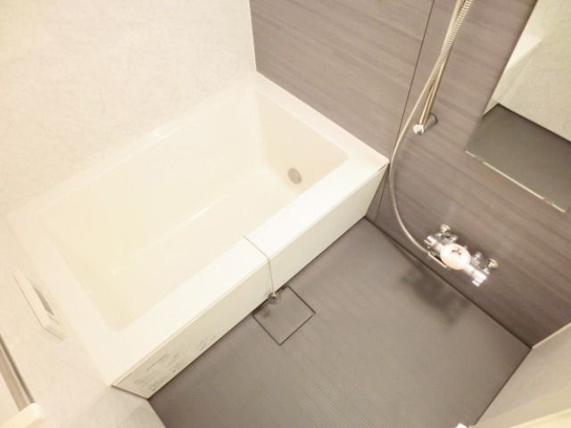 バス・シャワールーム　★ゆったりバスルーム★