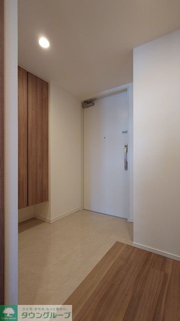 玄関　※写真は同タイプ住戸です。