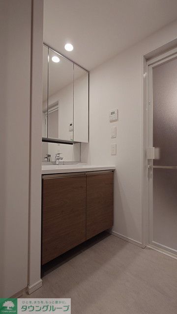 洗面設備　※写真は同タイプ住戸です。