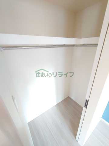 収納　クリオ市谷柳町　100