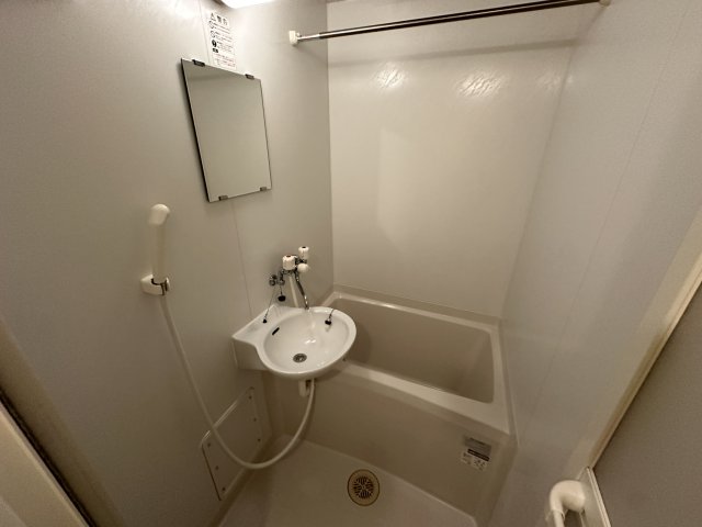 レオパレスさくら Eastの風呂写真