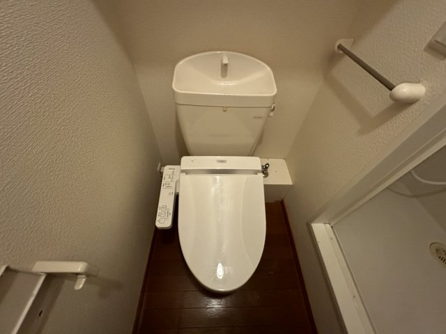 レオパレスさくら Eastのトイレ写真