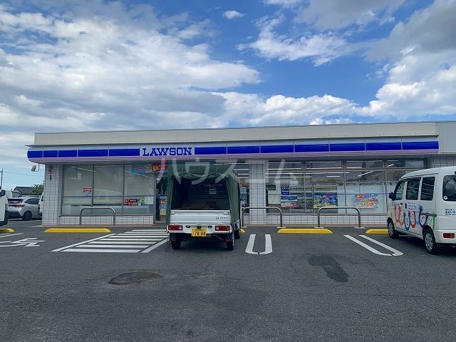 コンビニ　ローソン朝霞岡店（コンビニ）まで725m