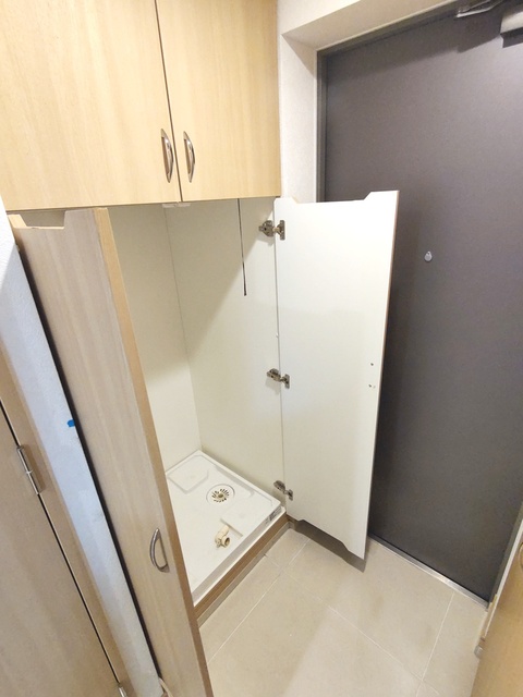 玄関　別部屋同仕様