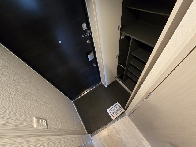 玄関　収納もある玄関です