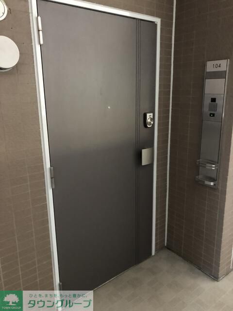 玄関　★お部屋探しは株式会社タウンハウジング東京まで★