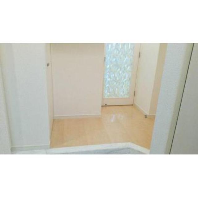 玄関　※写真は同タイプ住戸です。