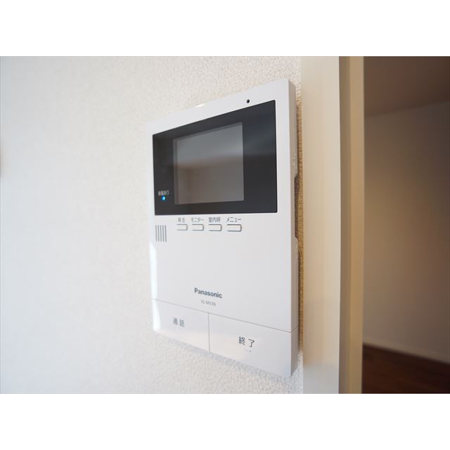 その他設備　ＴＶモニター付きインターホンで不審者もシャットアウト