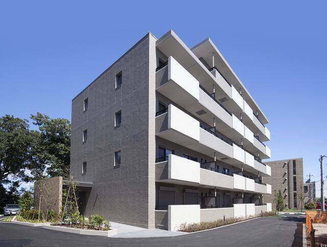 建物外観　外観タイル張りです