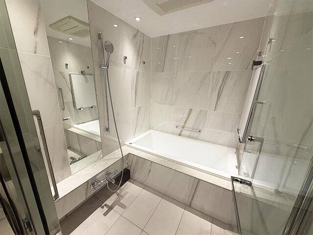 バス・シャワールーム　※写真は同タイプ住戸です。