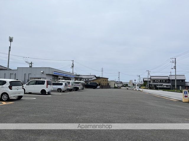 コンビニ　ローソン（コンビニ）まで1120m