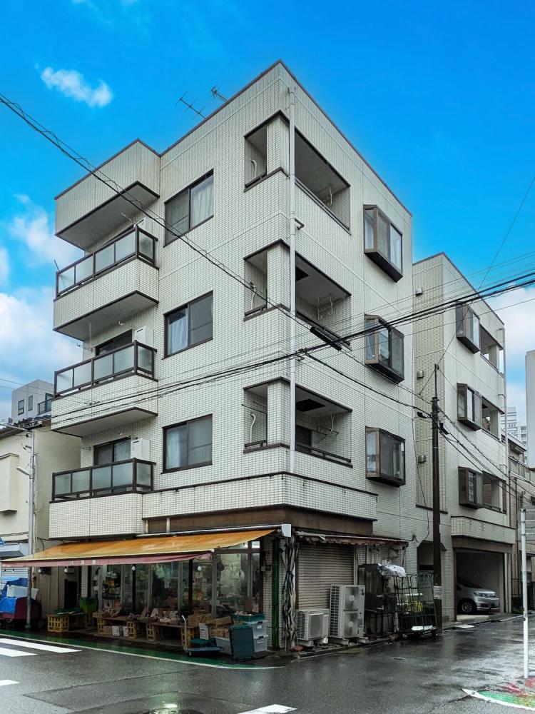 建物外観　３駅利用可☆１フロア２住戸につき全室角部屋！