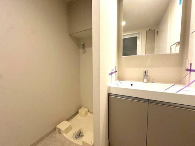 洗面設備　コンパクトで使いやすい洗面所