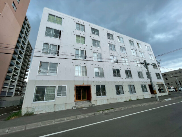 建物外観　札幌市北区北２３条西「ホワイトビルＡ」