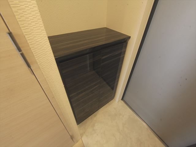 玄関　玄関（シューズボックス完備）