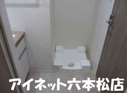 その他　洗濯機は室内に置くことができます。
