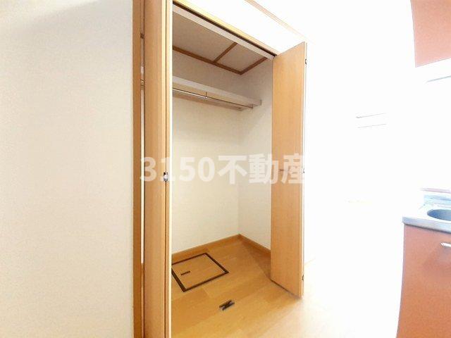 収納　たっぷりとした収納スペースです