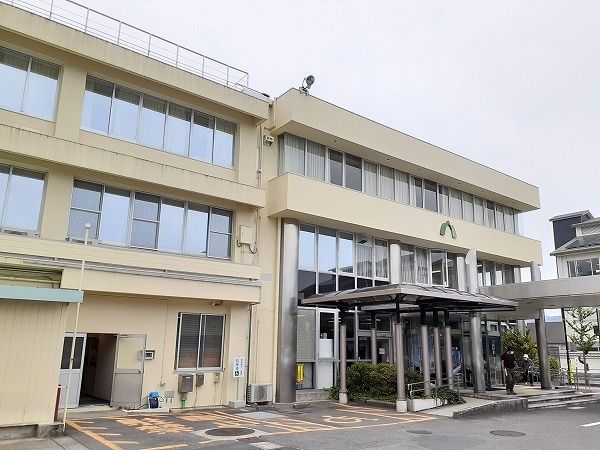 役所　亀山市役所（役所）まで2910m