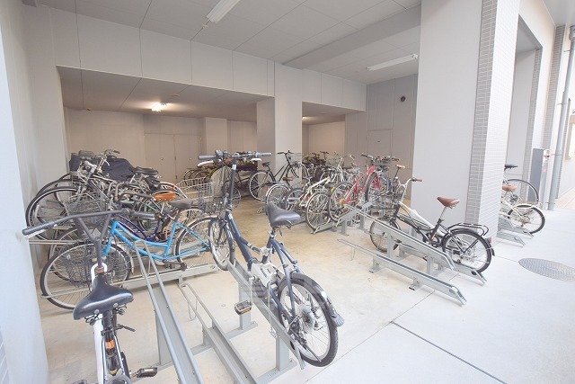 駐車場　駐輪場
