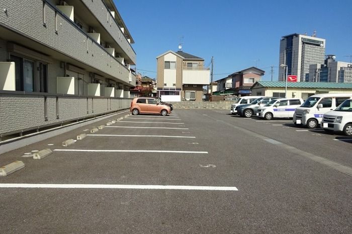 駐車場　駐車場があります