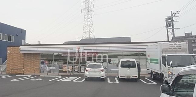 コンビニ　セブンイレブン 宇治槇島目川店（コンビニ）まで521m
