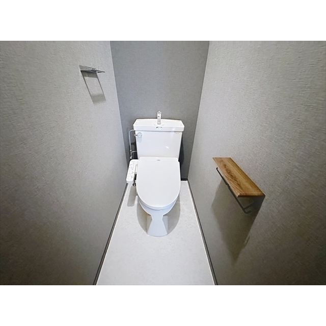 トイレ　快適なシャワートイレです