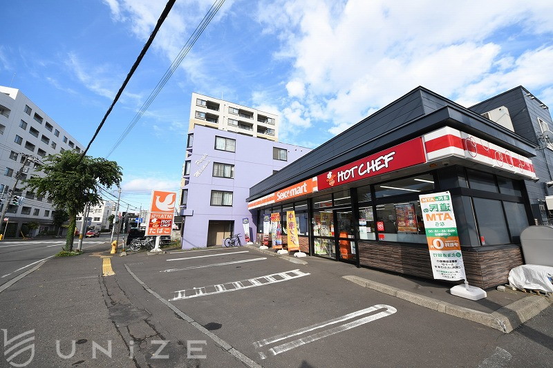 コンビニ　セイコーマート豊平6条店（コンビニ）まで307m