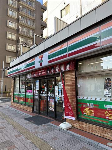 コンビニ　セブン－イレブン江東新大橋３丁目店（コンビニ）まで892m