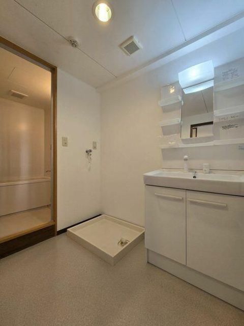 洗面設備　参考写真（同建物別部屋のものです）